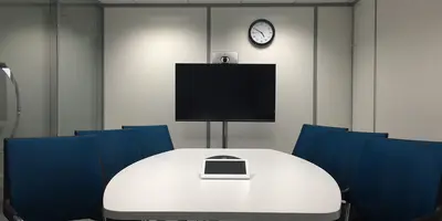 "Meetingraum"